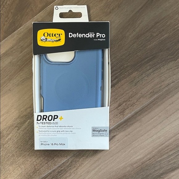 NIB OtterBox Defender Pro iPhone 16 Pro Max Case - Light Blue - Picture 2 of 6